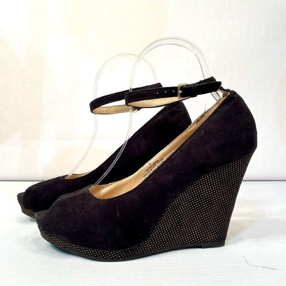 BLACK SUEDE WEDGE W GOLD STUDS ANKLE STRAP 4” HEEL - Picture 2 of 6